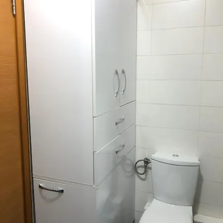 Stari Aerodrom Centre * פודגוריצה